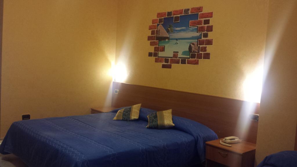 Hotel Residence Memmina فروزينوني المظهر الخارجي الصورة